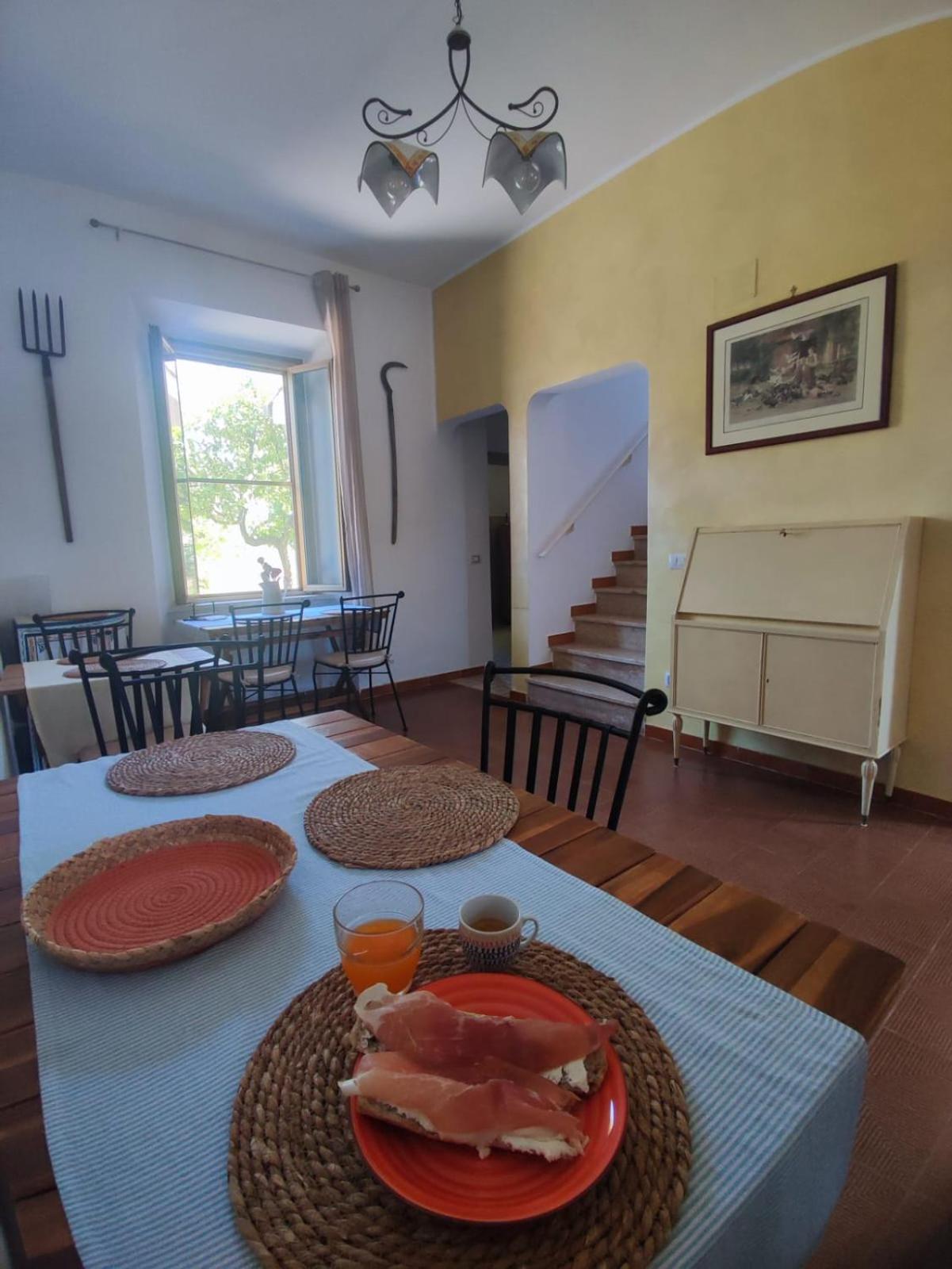Хостел Eco House San Michele Borgo San Michele  Экстерьер фото